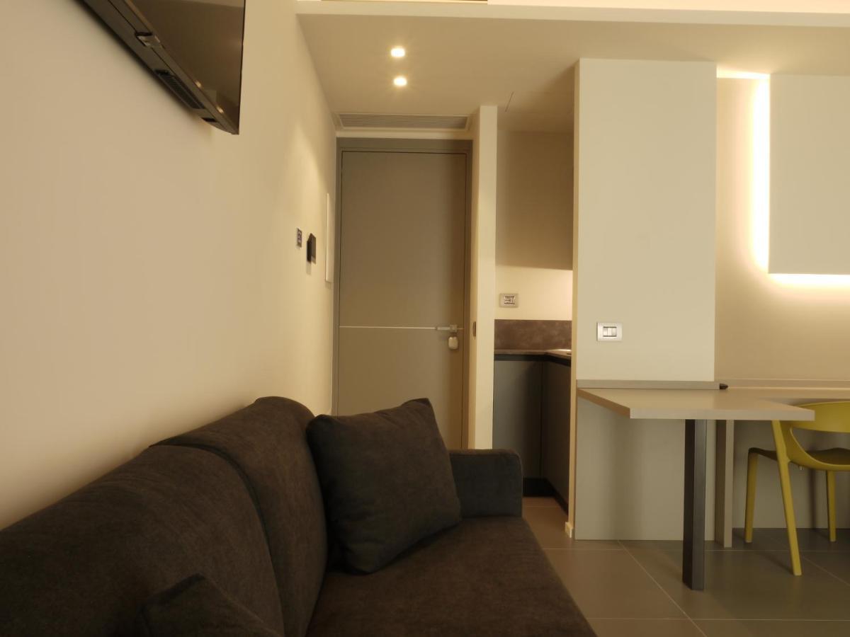 Rb Del Teatro&Apartaments Imola Exteriör bild