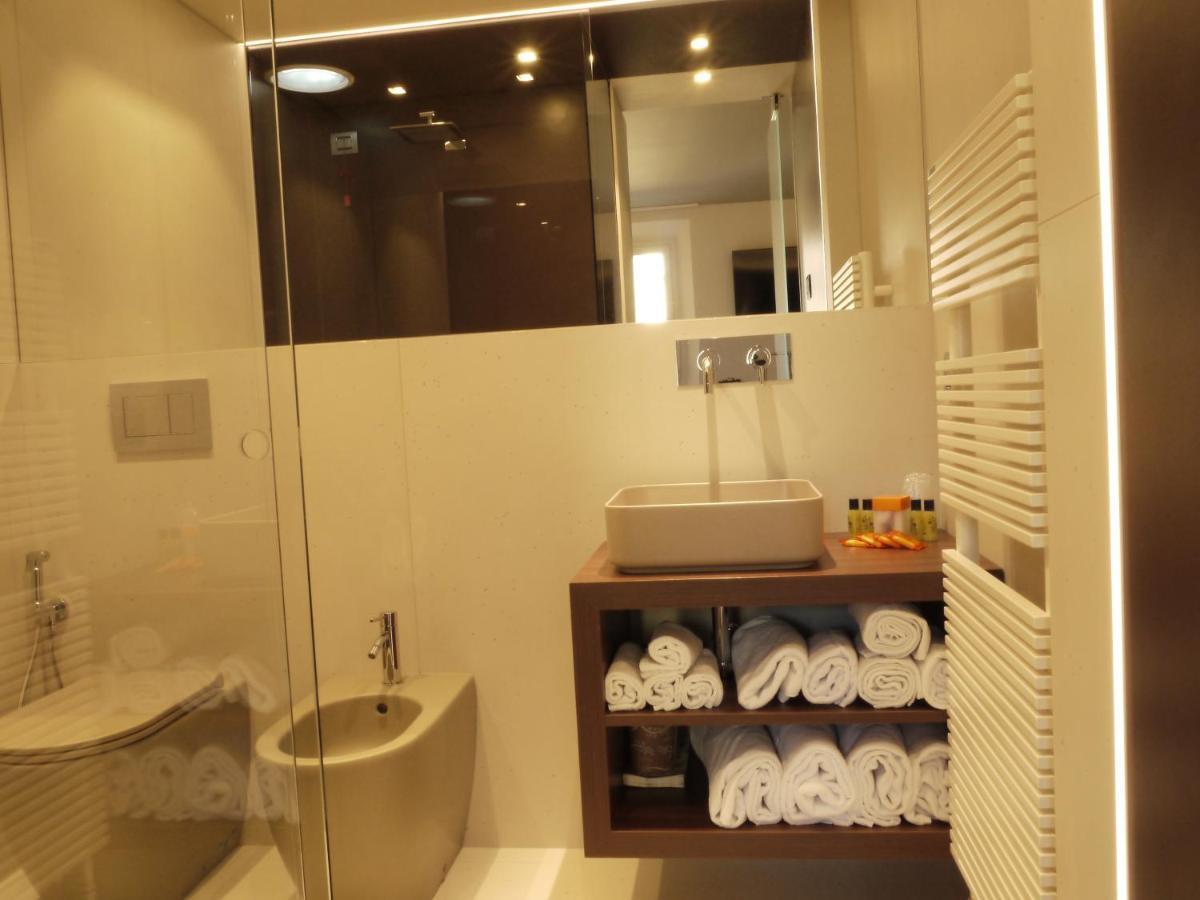 Rb Del Teatro&Apartaments Imola Exteriör bild