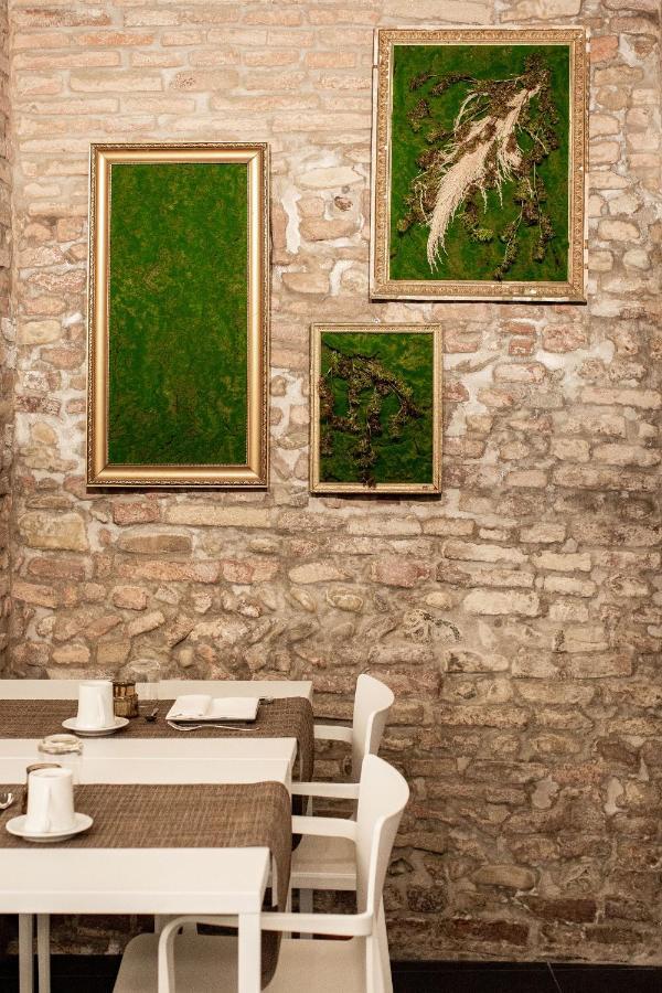 Rb Del Teatro&Apartaments Imola Exteriör bild